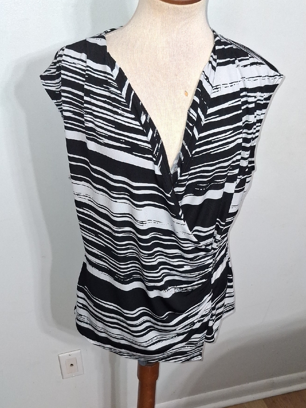 New York & Company /Black & White Blouse- W Sz Large